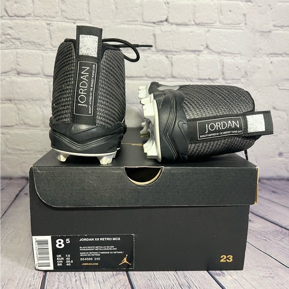 Air Jordan XII Retro MCS Molded Baseball Cleats. M 8.5 Only worn onto the field - Picture 12 of 16